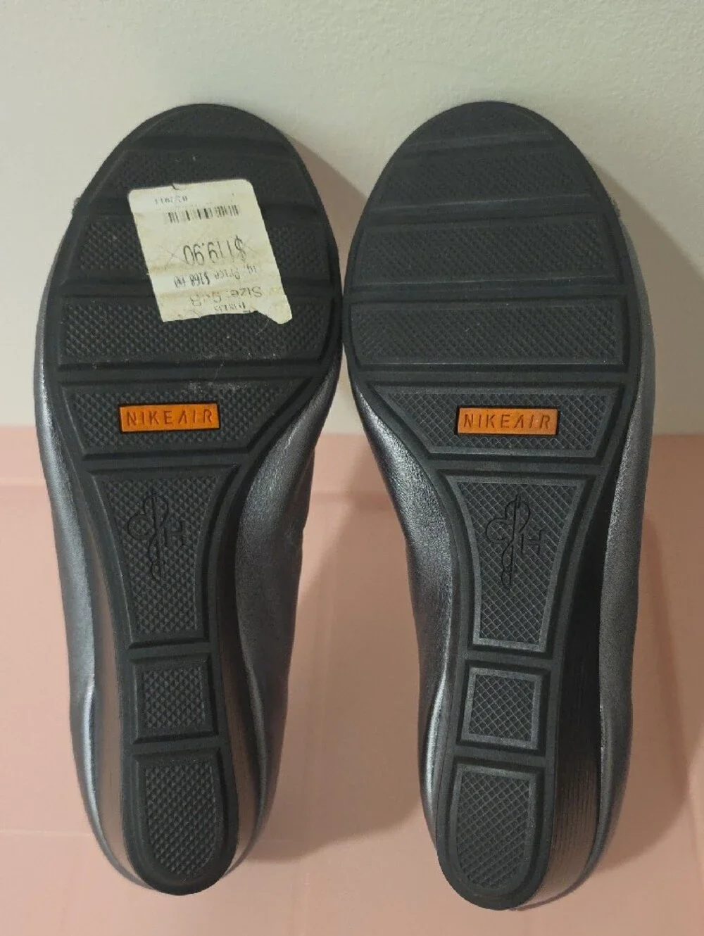 Women’s Gray and Olive Green COLE HAAN Wedge Slip-ons CLEAN!!